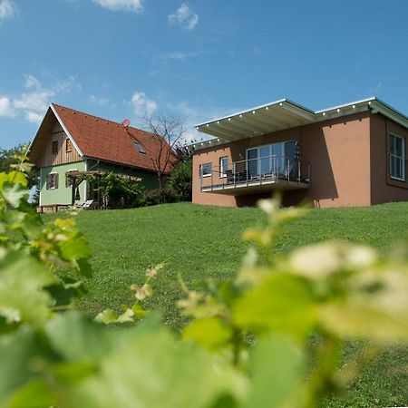 Ferienhaeuser Im Weingarten Fehring Eksteriør billede